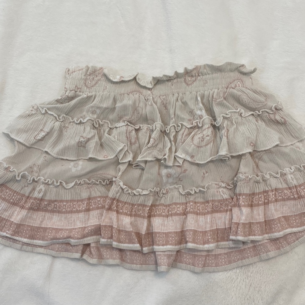 Cute pinkish ruffle mini skirt